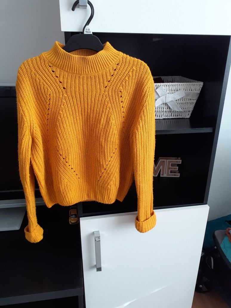 Sprzedam sweterek xs