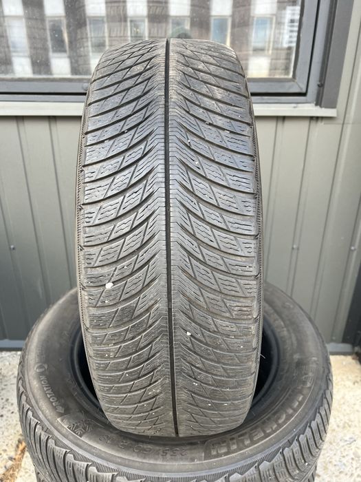 Зимові шини 235/60/18 SUV Michelin Pilot Alpin 5