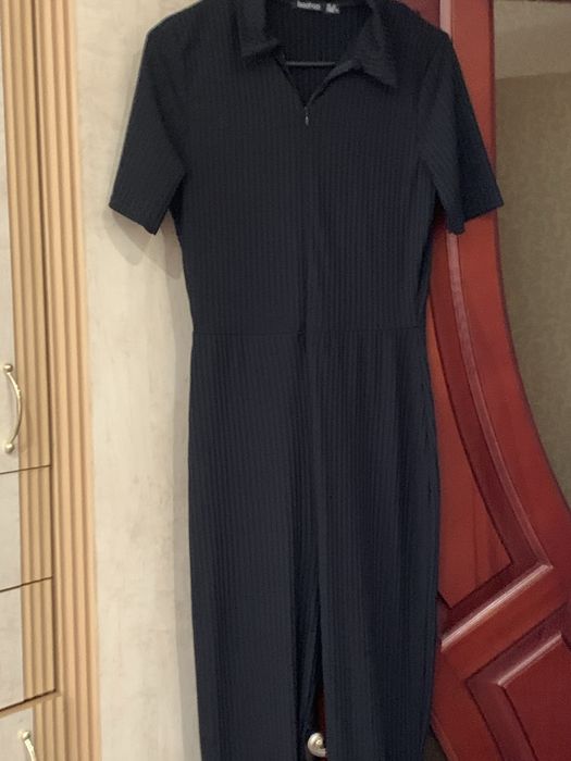 Кобмінезон в рубчик фірми Bohoo.