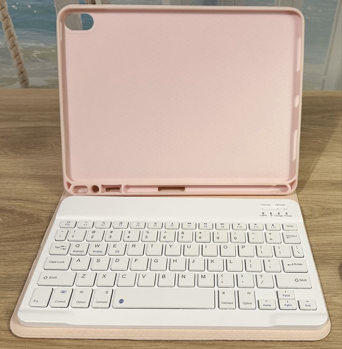 Etui na iPad Air 10th Generation z klawiaturą + myszką