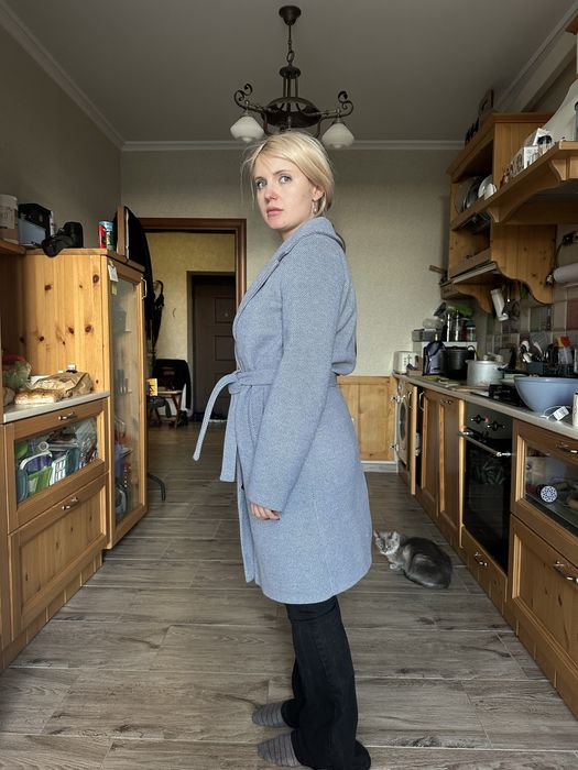 Шикарне пальто шерсть італія 46-48 розм