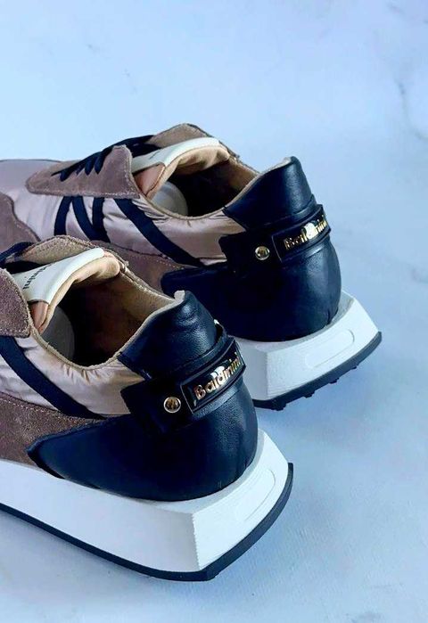 Абсолютно нові жіночі кросівки BALDININI 39 розміру.