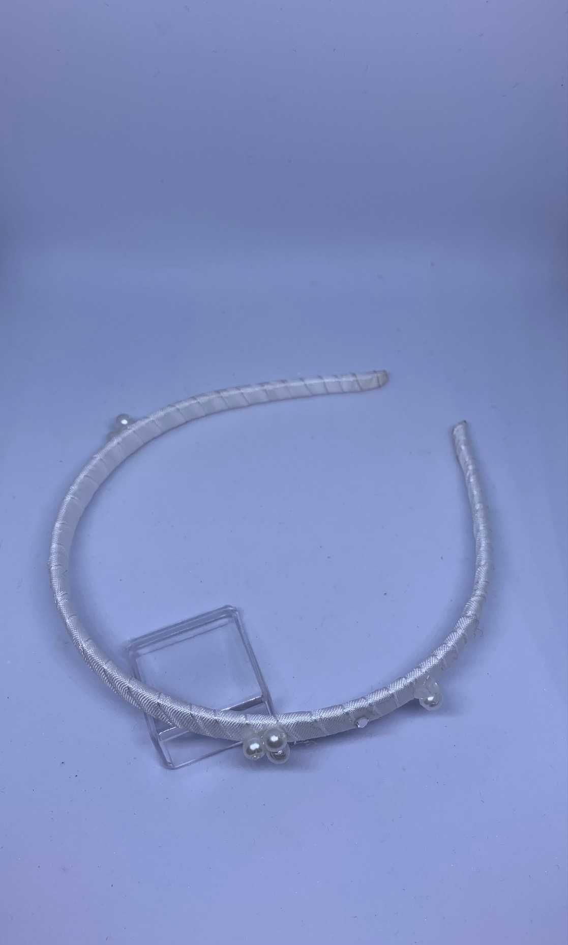 nowa stylowa opaska diadem ślubna biała perły elegancja minimalizm