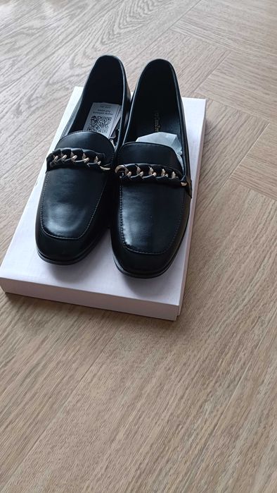 Nowe, czarne mokasyny DeeZee r. 39