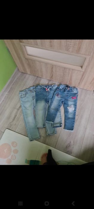 3pary spodni jeansowych dla Dziewczynki , rozmiar 86 ;)