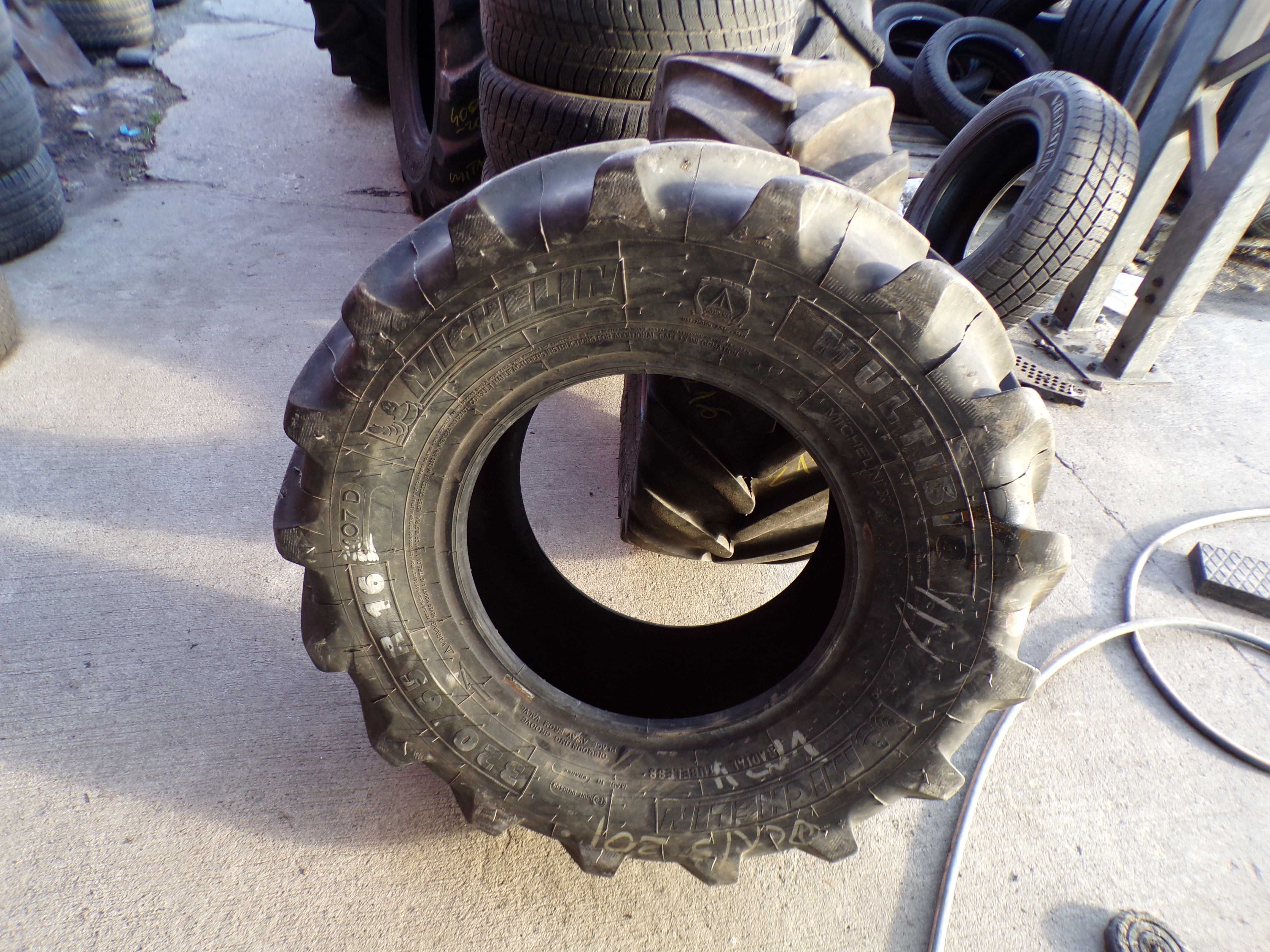 opona 320/65R16 MICHELIN MULTIBIB (560 netto)