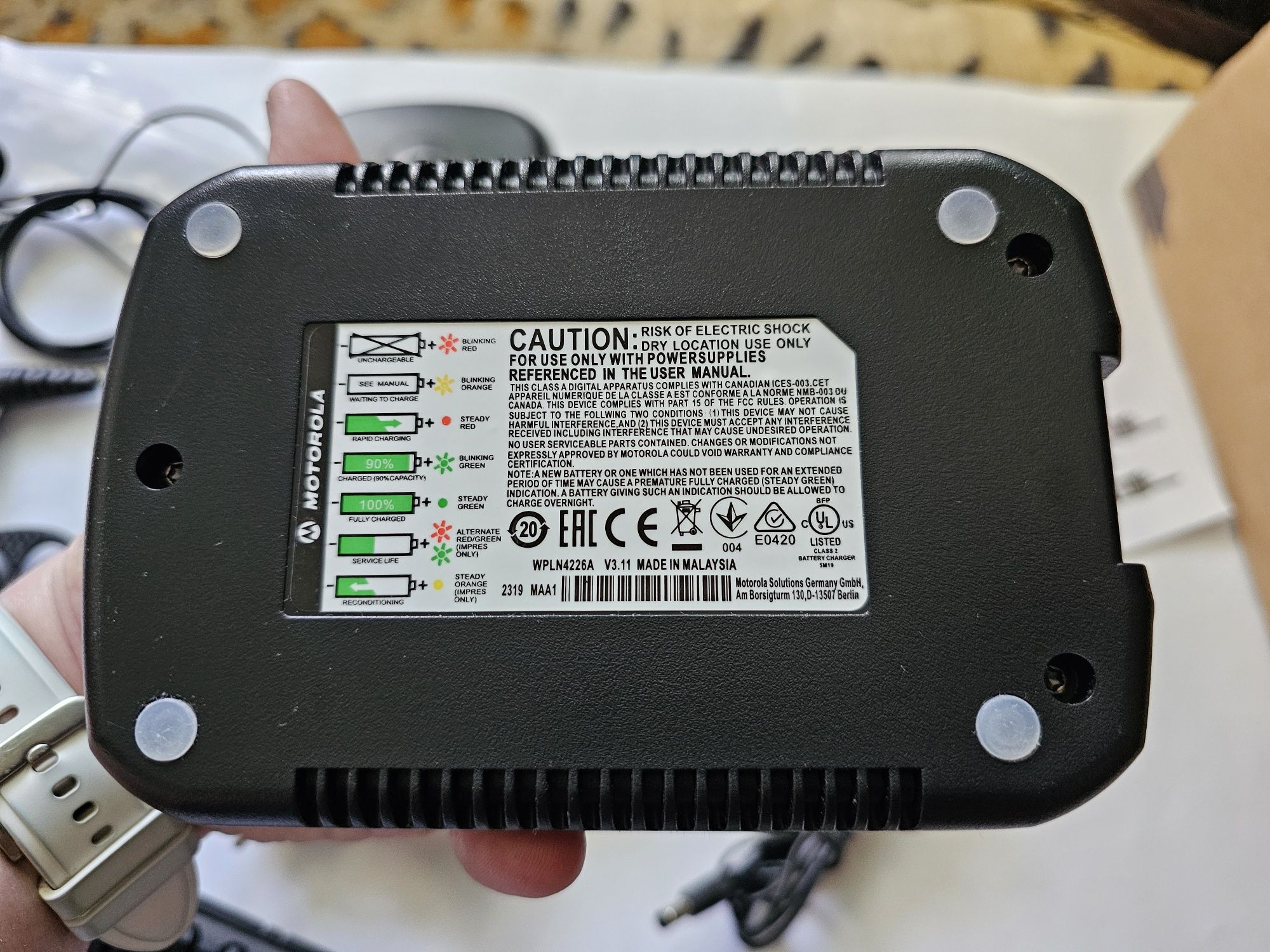 Рація Retevis RT22 Зарядка База Motorola WPLN4226A Impres Гарнітура