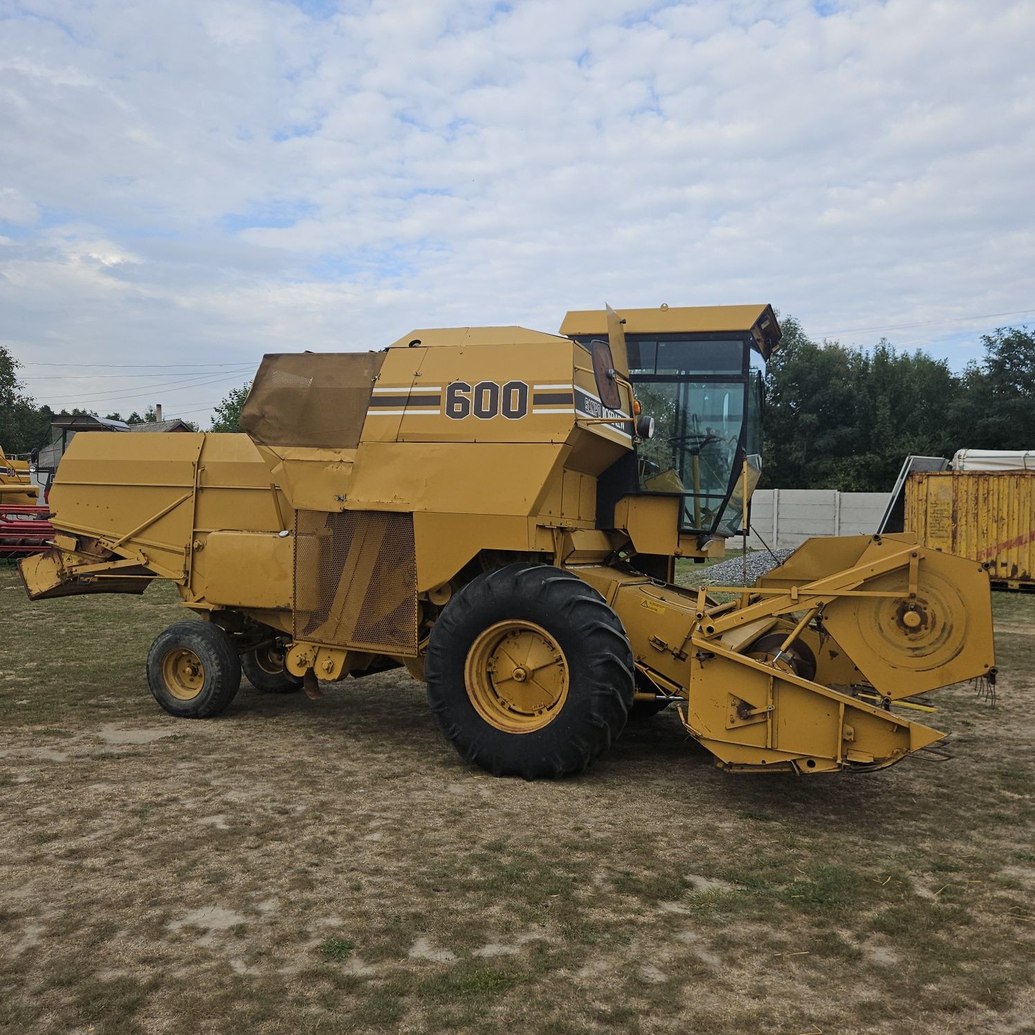 Комбайн зерно збиральний Sampo 600 680 690 з Фінляндії