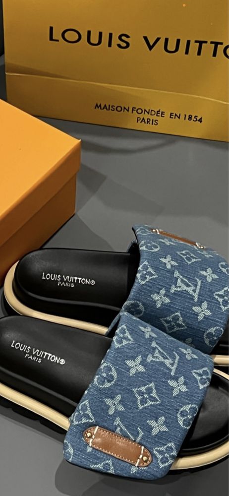 Klapki Louis Vuitton Niebieskie