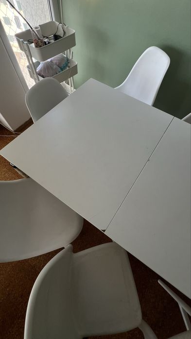 MESA DE JANTAR IKEA VIHALS - PERFEITA PARA O SEU ESPAÇO!