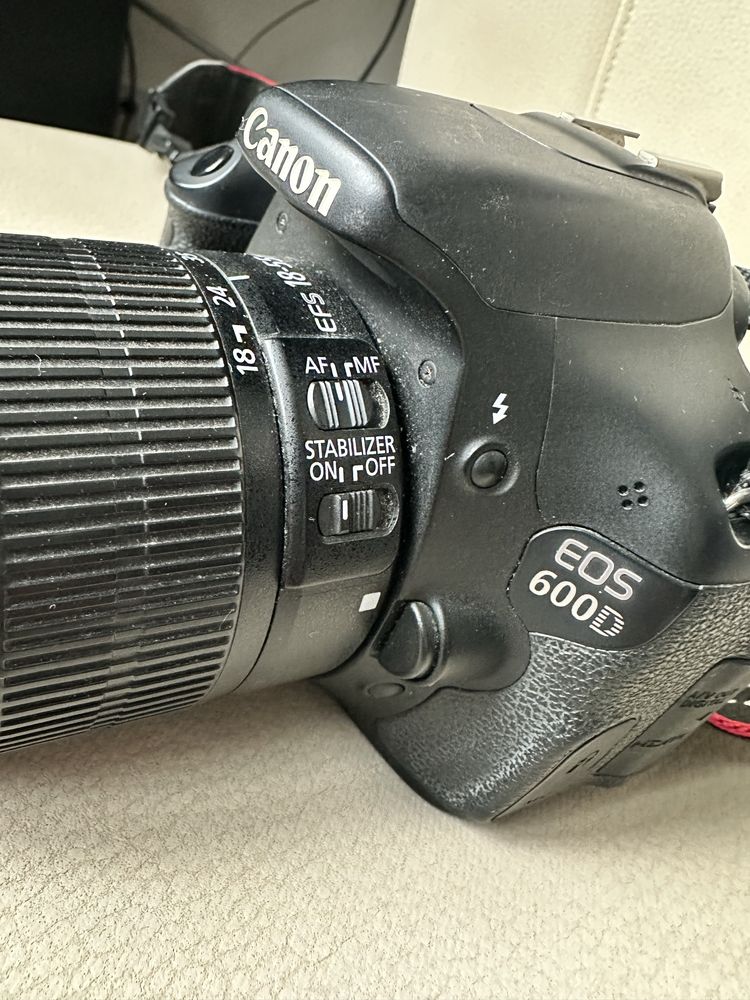 Фотоапарат Canon 600D (повний комплект)
