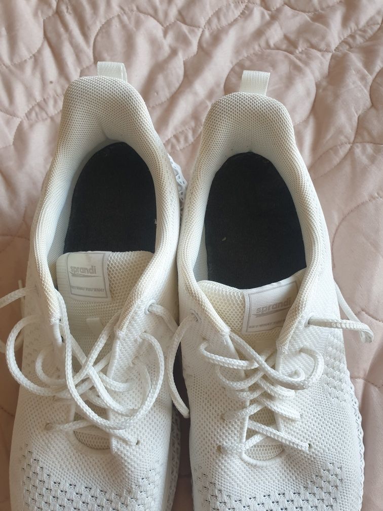 Buty sneakersy męskie Sprandi na lato 47