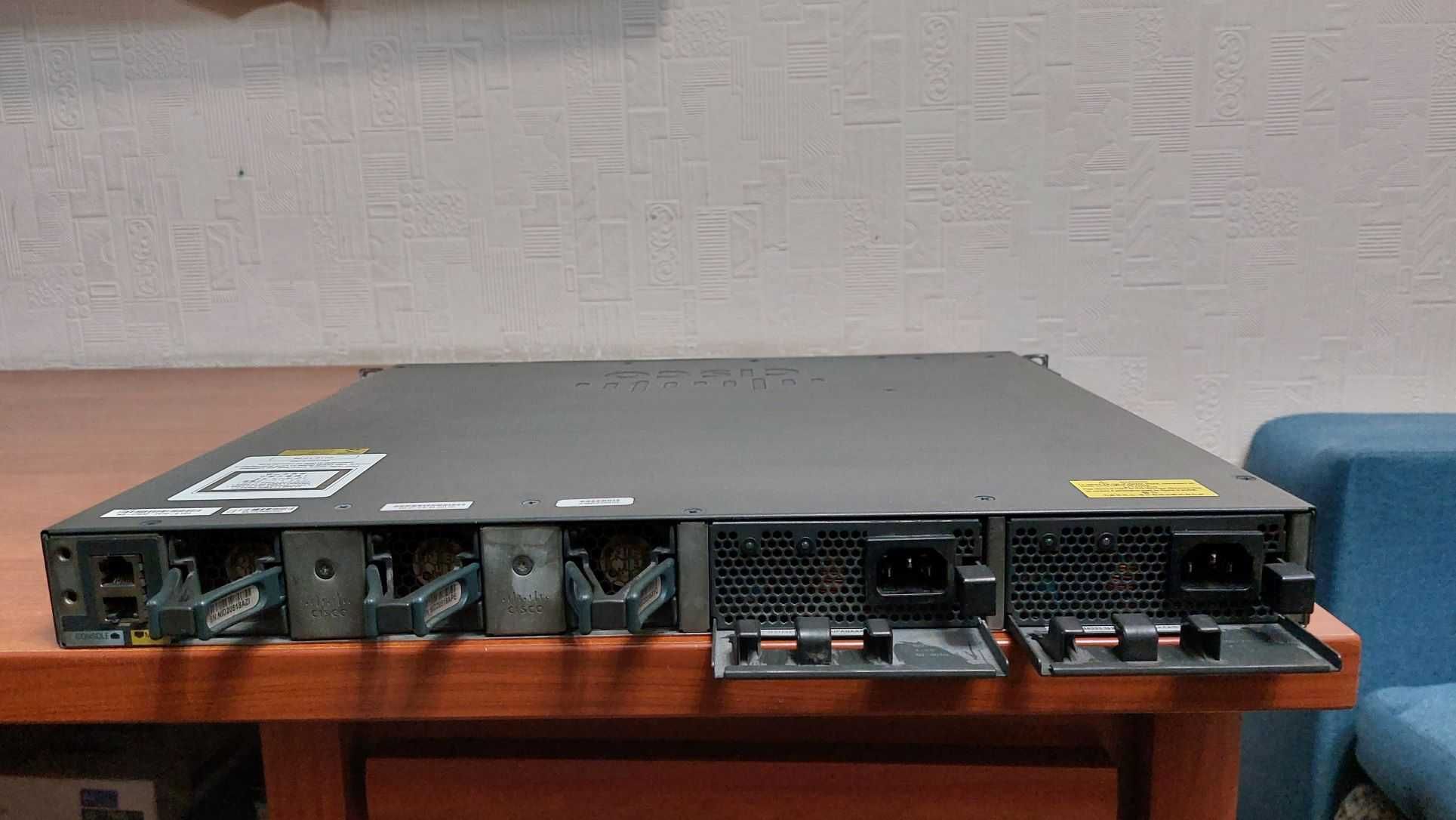 Коммутатор Cisco WS-C3650-24TD