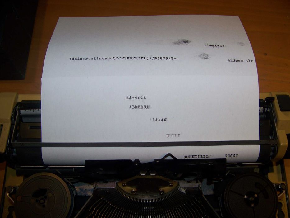 máquina de escrever mecânica