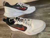 Buty nike todos.