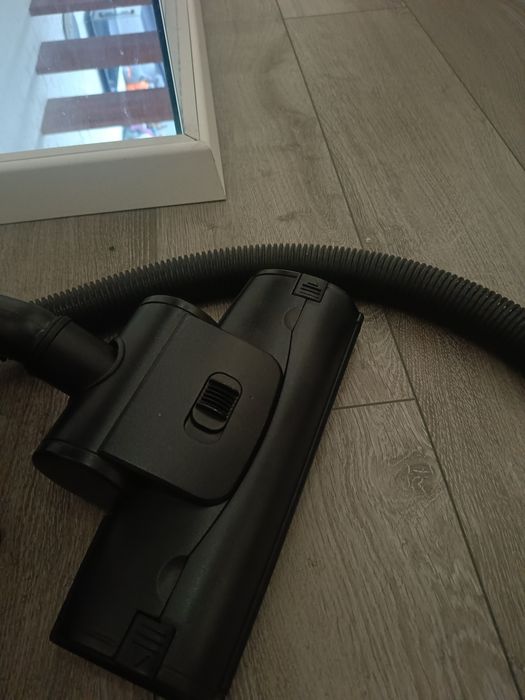 Пилосос Bosch Series 4