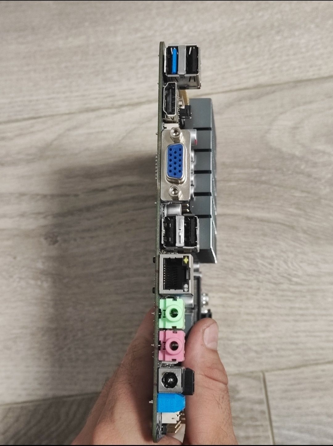 Материнська плата ITX-M50 v.2.3. Готова до роботи!