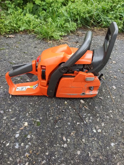 Беезопила husqvarna 135