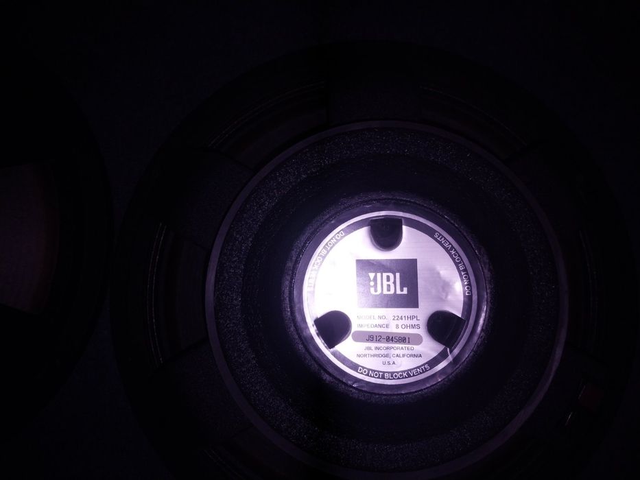 Продам динамики сабвуфера JBL 2241HPL