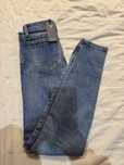 Jeansy z niskim stanem GUESS