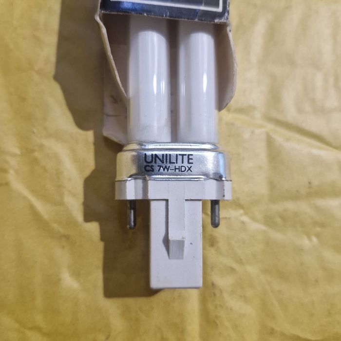 Nowa świetlówka kompaktowa UNILITE CS 7W-HDX 7W z trzonkiem G23 2-piny
