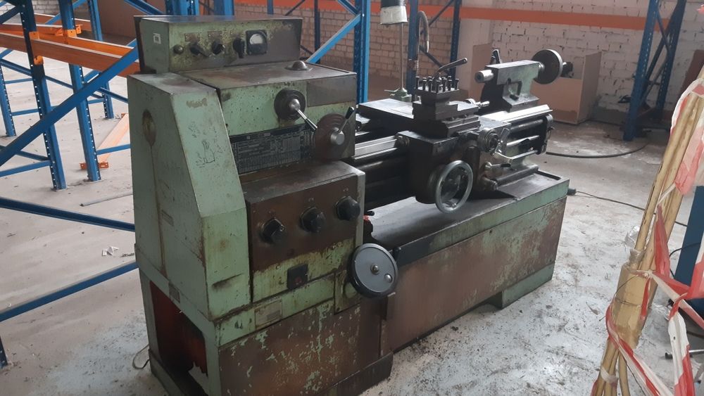 Токарно-винторезный УТ16ПМ станок повышенной точности