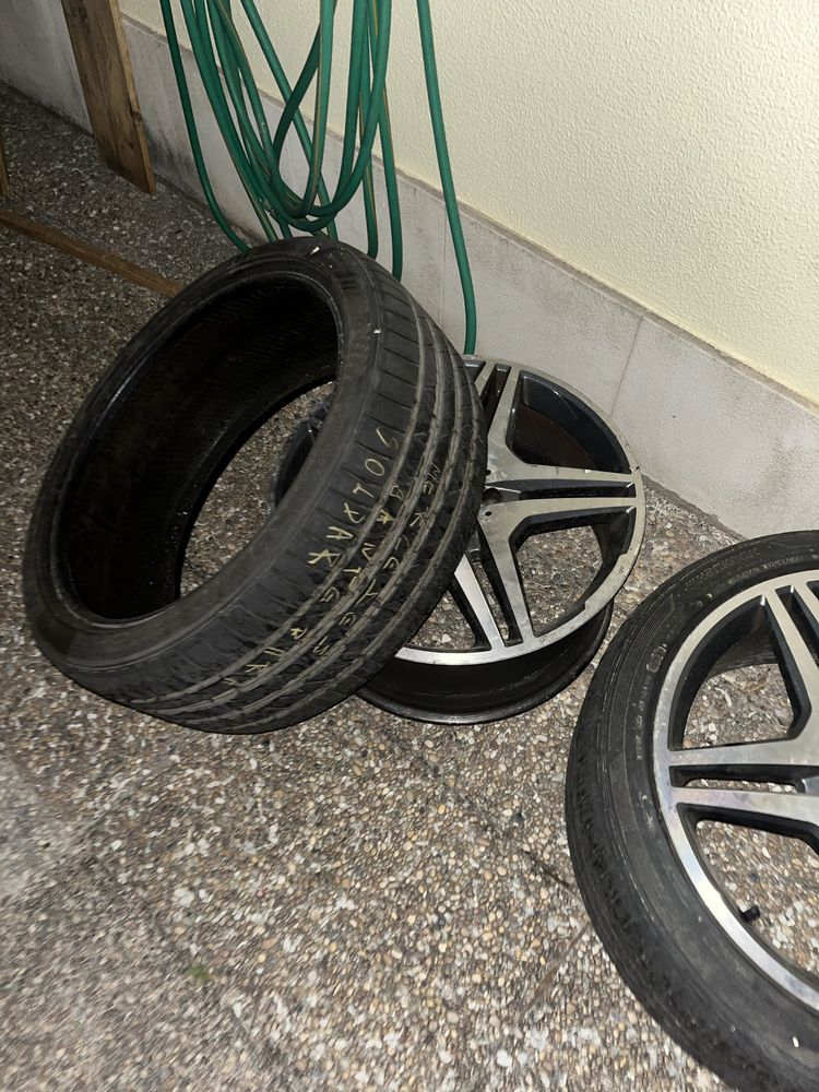 jante com pneus mercedes