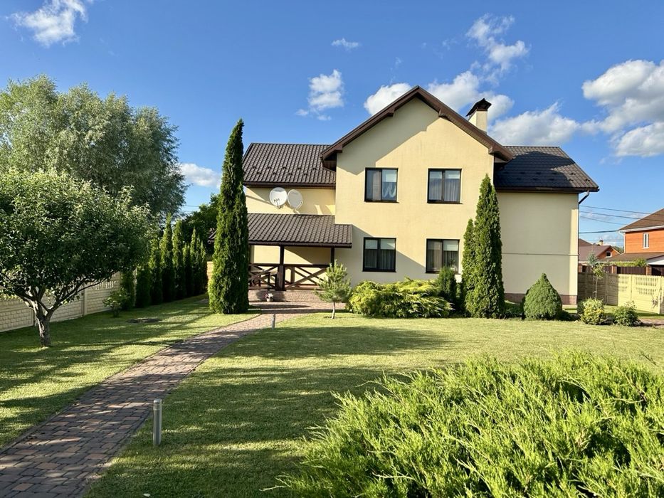 Аренда современного  дома 200 кв.м. в Борисполе.