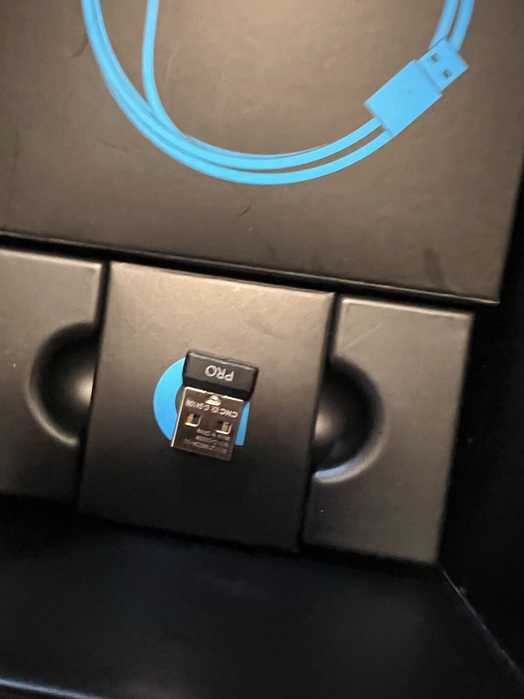 Logitech G Pro Wireless , c бонусом Zowie Camade