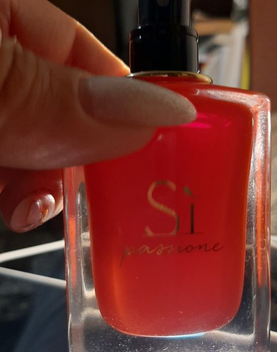 Si passione Giorgio Armani парфуми