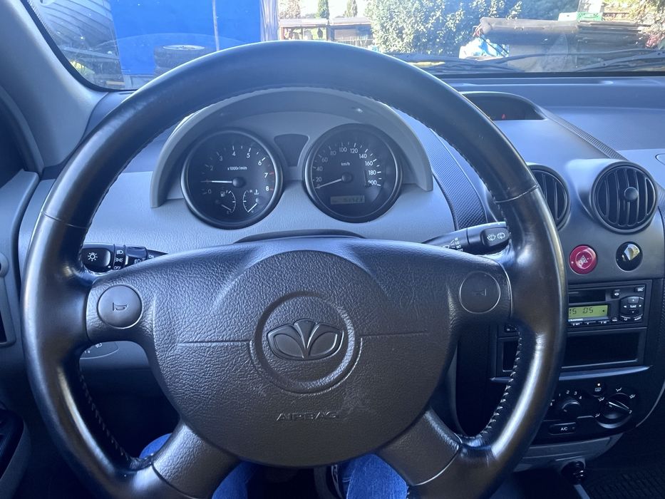 Sprzedam zadbane auto z małym przebiegiem