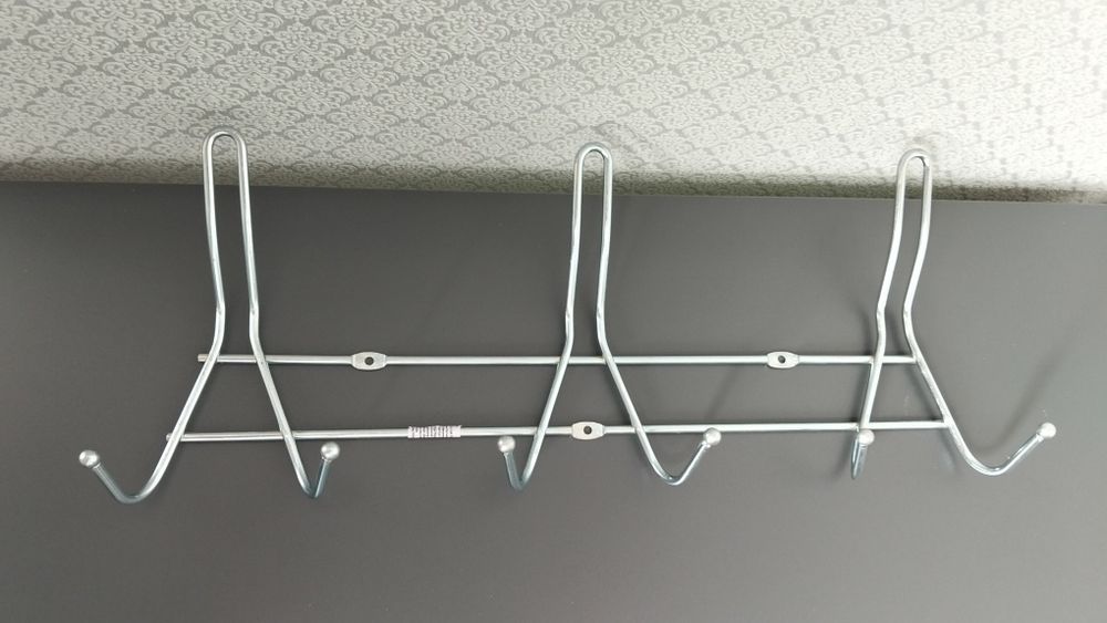 Вішак для одягу новий