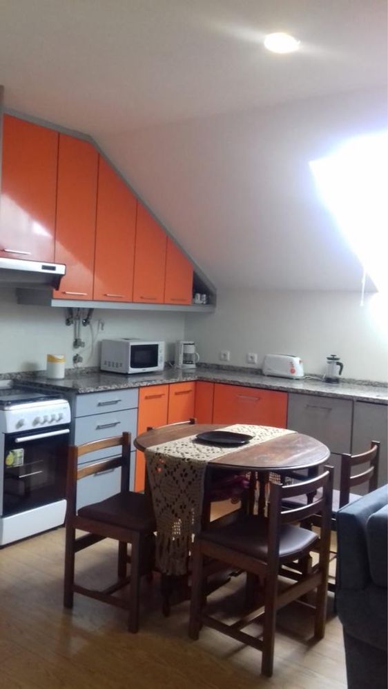 Quarto arrenda-se