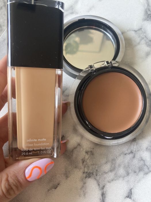 Calvin Klein podkład + puder! Nowy! Warm neutral zestaw