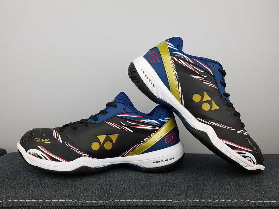 Yonex кросівки кроссовки р. 38