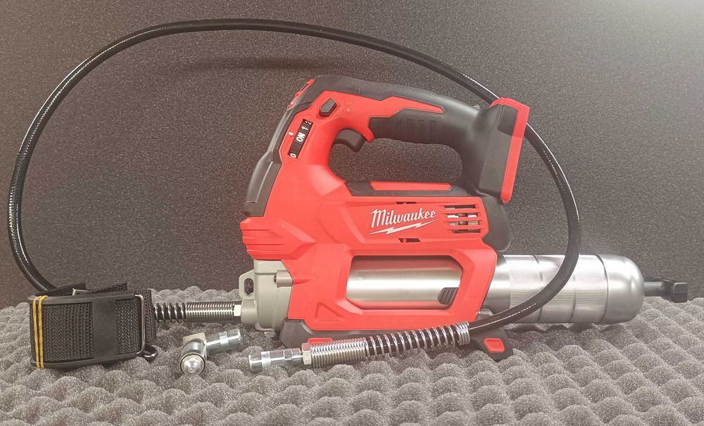 Smarownica Milwaukee M18 GG-0 690 BAR Mocna Nowa FV23% lub paragon