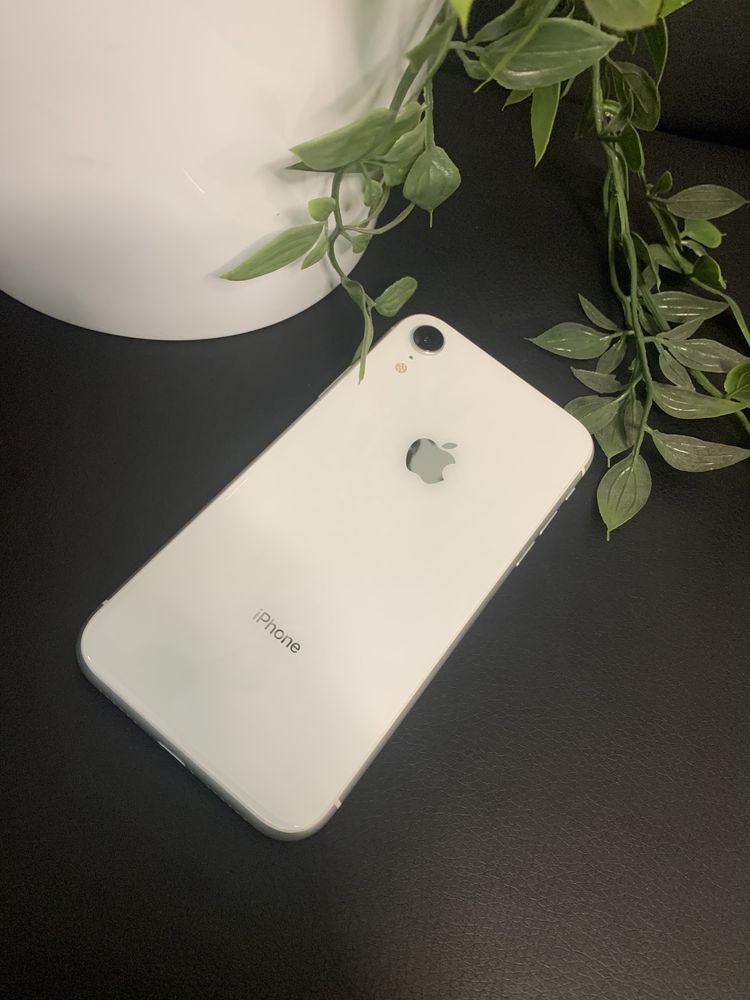 Apple iPhone XR 64Gb. (White) магазин, гарантія , обмін