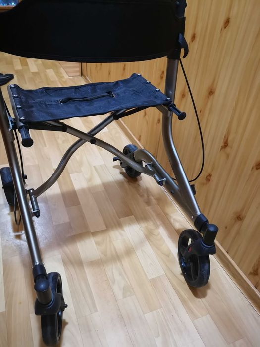Balkonik, chodzik rehabilitacyjny składany, podpórka