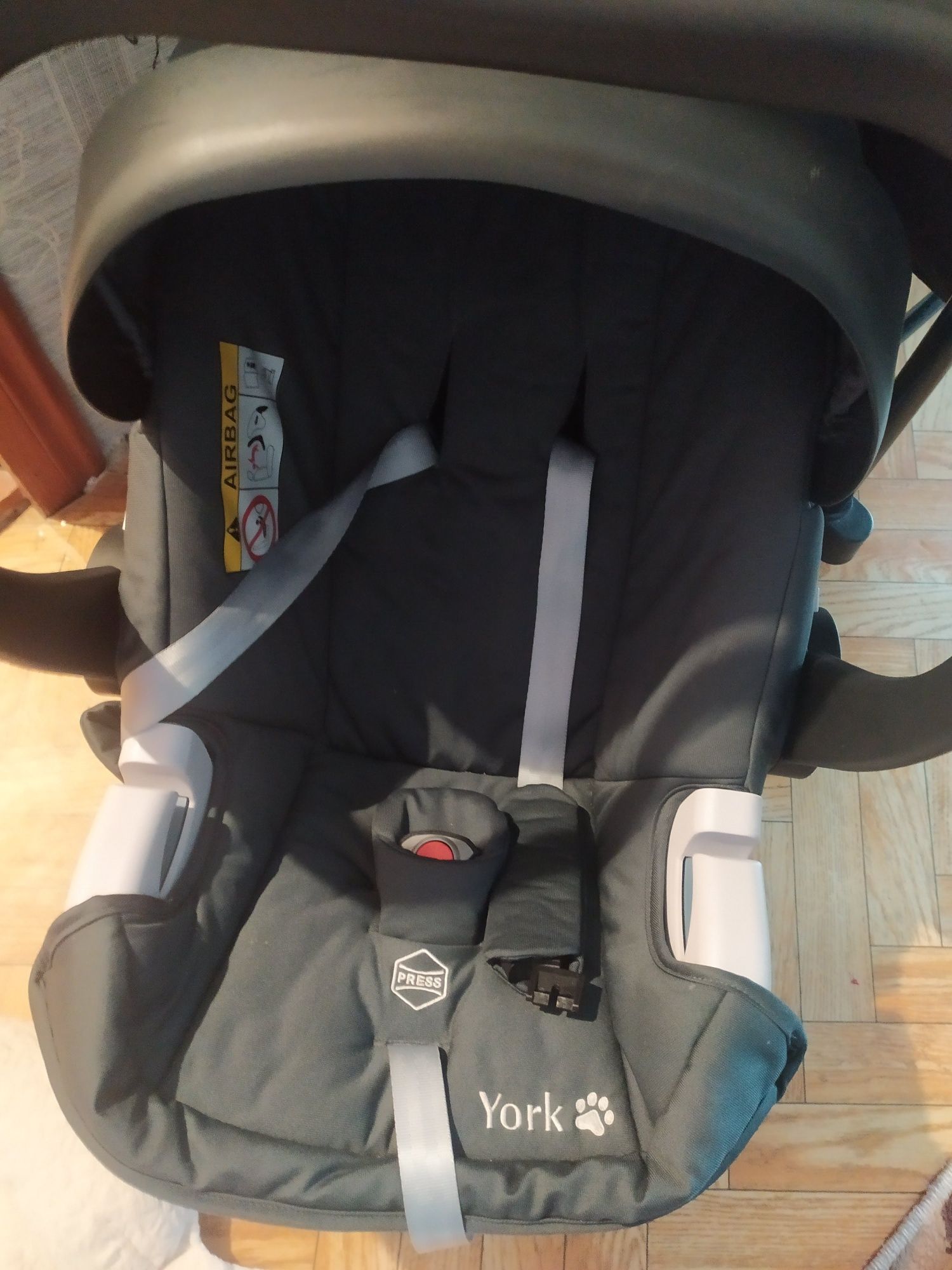 Автокресло BRITAX-ROMER BABY-SAFE Cosmos Black