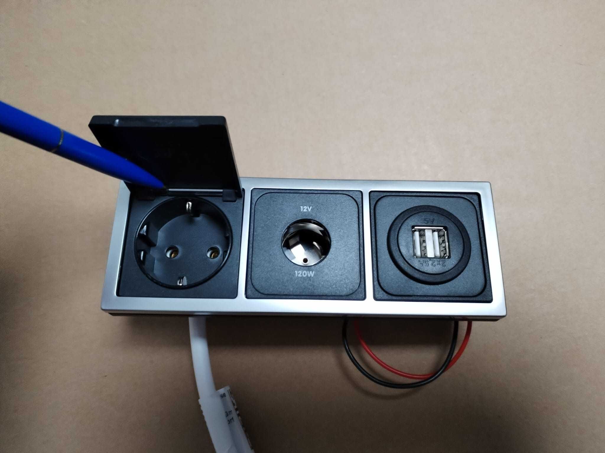 Gniazdko potrójne Kamper Przyczepa kempingowa 230V/12V/USB