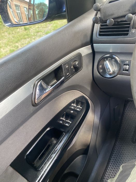 Продам Touran 7 місний 2.0 дизель з webasto.