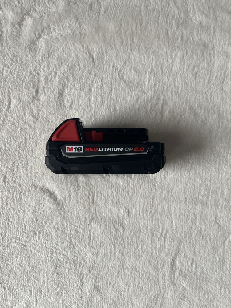 Milwaukee M18 wiertarko-wkrętarka i zakrętarka udarowa Nowe z USA