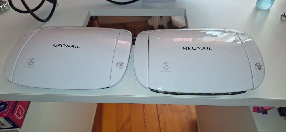 2×lampa neonail używane