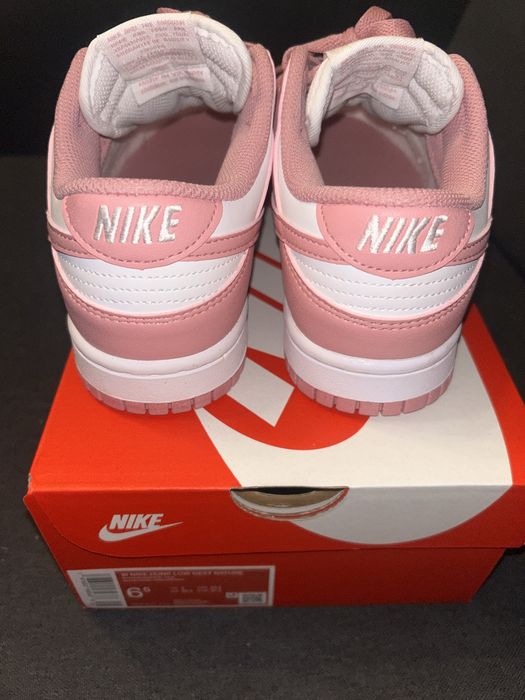 Nike dunk low pink