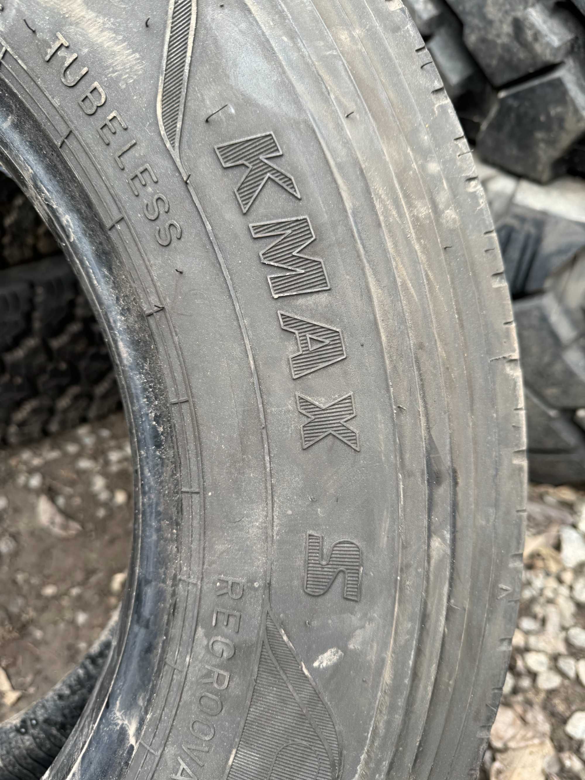 Вантажна шина GOODYEAR 245/70 R17,5 KMAX S, грузова резина