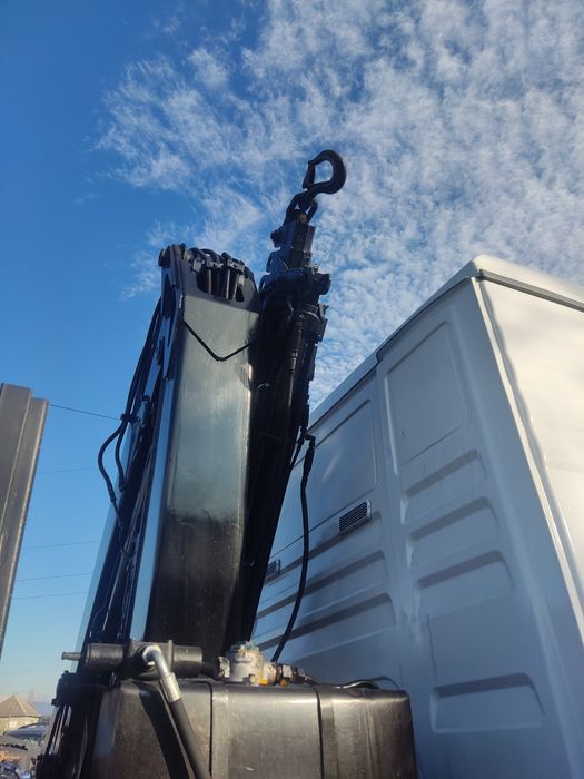 Послуги   МАНІПУЛЯТОРА.Вантажні перевезення Кран-маніпулятор