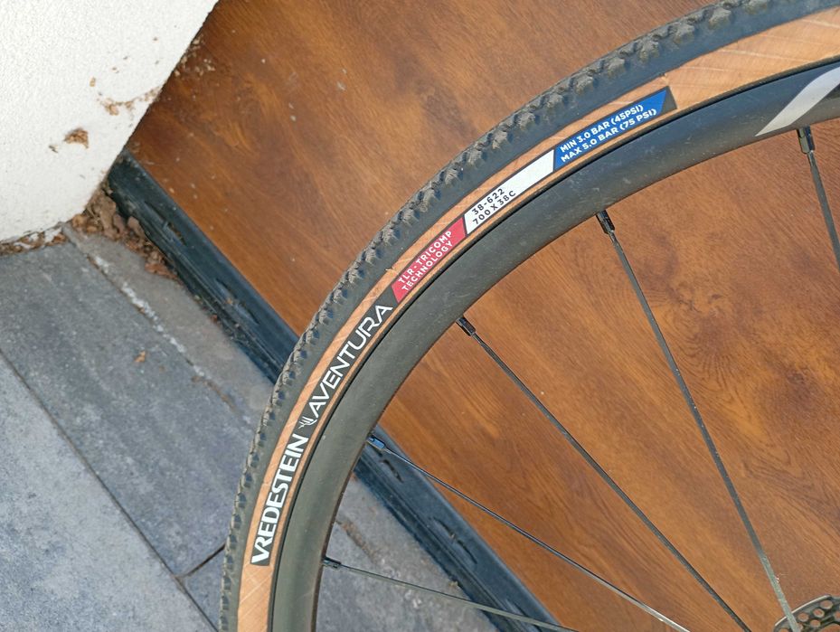 Rower Gravel Rondo Ruut AL2 Koła Shimano RS Sram Apex 1x11 Rozmiar XL