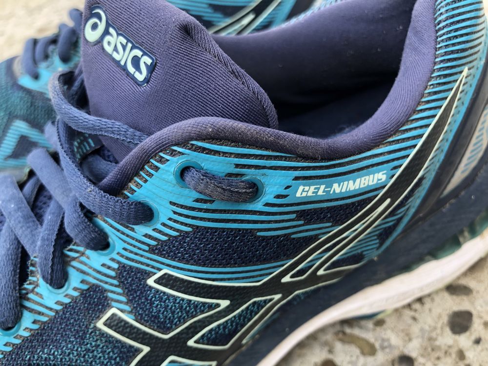 Asics gel nimbus 19 бігові кросівки 40