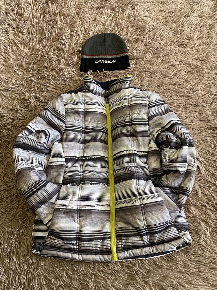 Куртка для хлопчика на 10-12 років