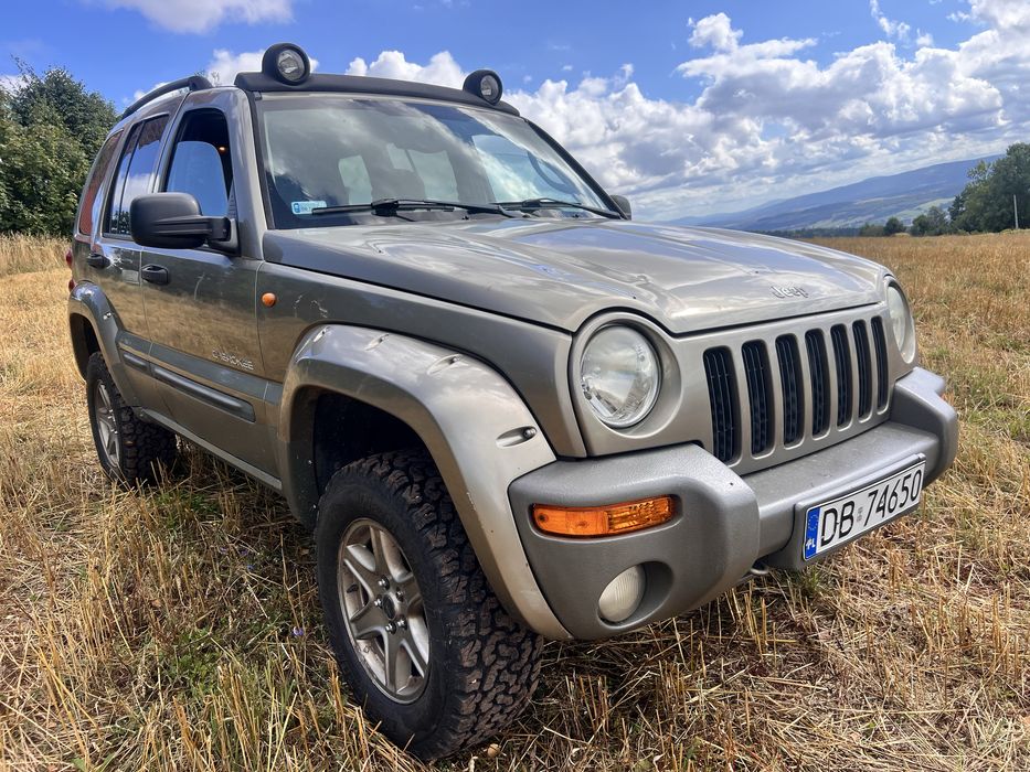 Jeep Cherokee KJ 2.8 CRD Renegade 4x4 Nowe Opony A/T Zdrowa blacharka
